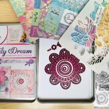 Load image into Gallery viewer, Doily Dream Tin Collection - DaliART

